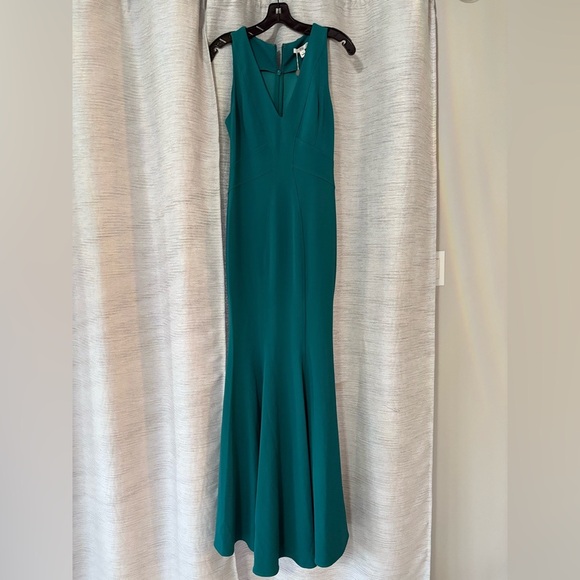 ZAC Zac Posen Green Sleeveless V-Neck Maxi Gown - Picture 1 of 5
